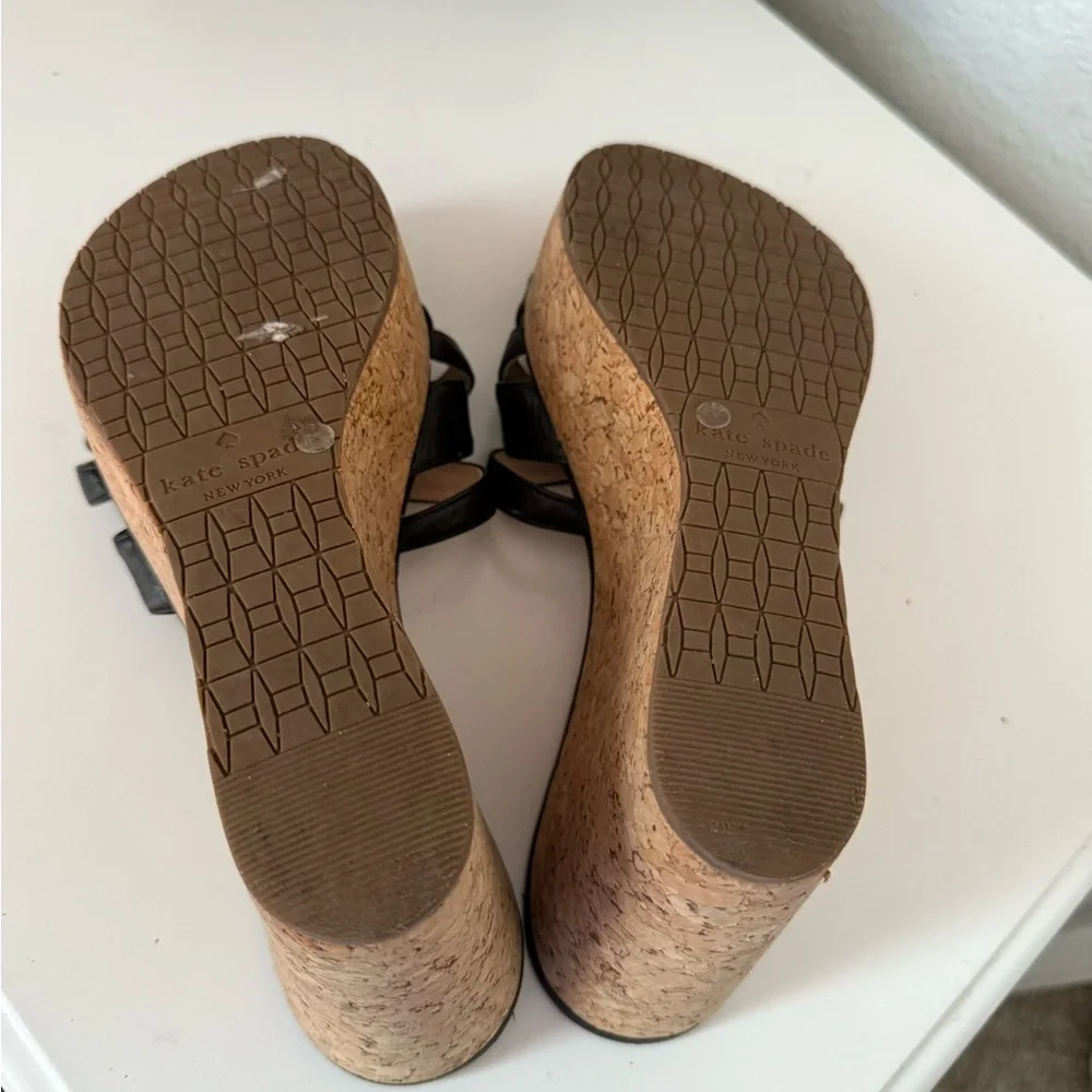 Kate Spade   ❤️😻size 8.5 Black Leather Wedges - Picture 7 of 8